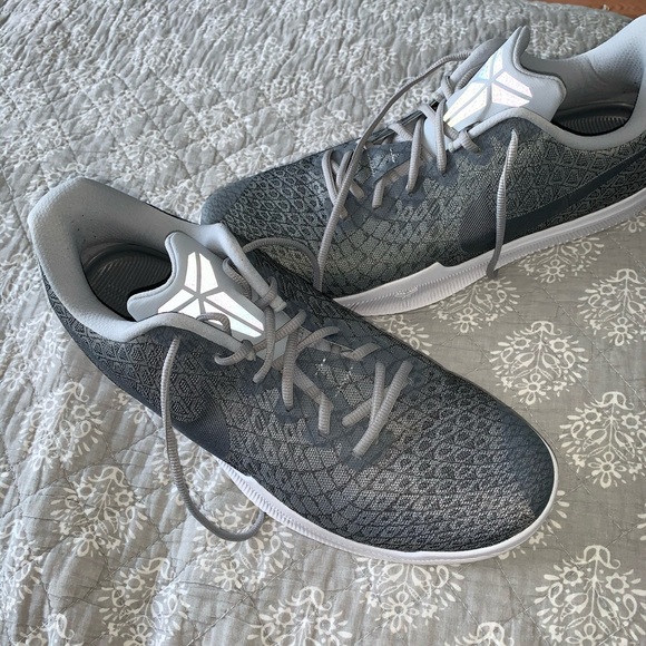 kobe 15 silver